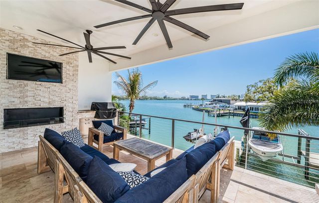 7822 CAUSEWAY BOULEVARD S, St Petersburg, FL 33707