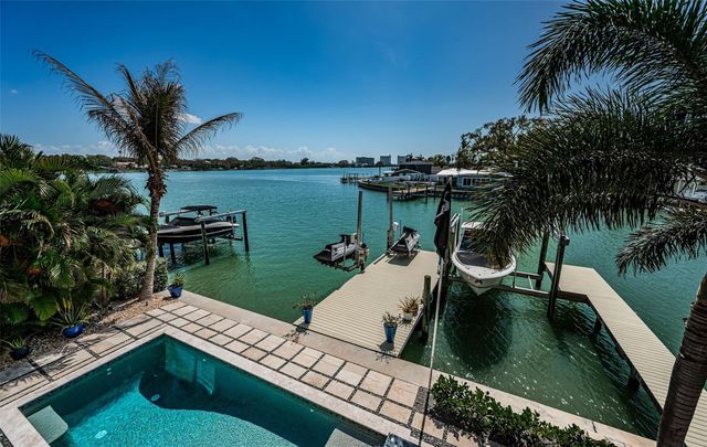 7822 CAUSEWAY BOULEVARD S, St Petersburg, FL 33707