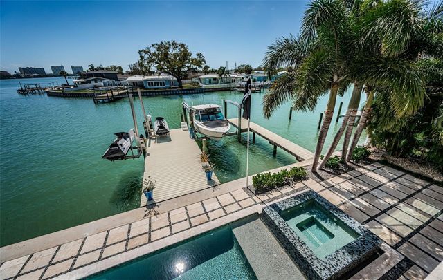 7822 CAUSEWAY BOULEVARD S, St Petersburg, FL 33707