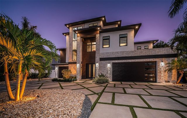 7822 CAUSEWAY BOULEVARD S, St Petersburg, FL 33707