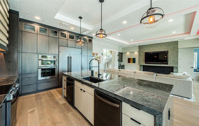 7822 CAUSEWAY BOULEVARD S, St Petersburg, FL 33707