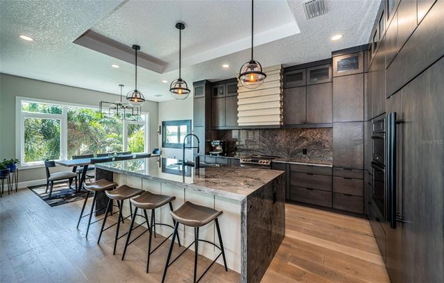 7822 CAUSEWAY BOULEVARD S, St Petersburg, FL 33707