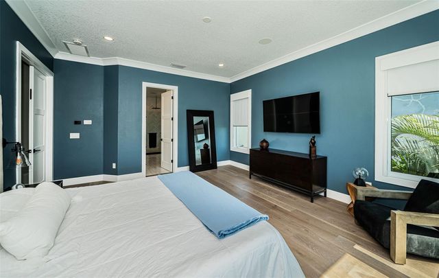 7822 CAUSEWAY BOULEVARD S, St Petersburg, FL 33707