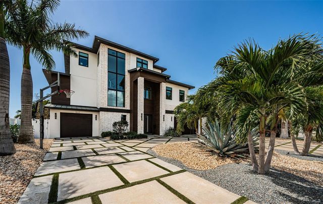 7822 CAUSEWAY BOULEVARD S, St Petersburg, FL 33707