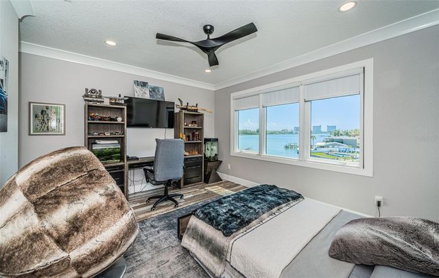 7822 CAUSEWAY BOULEVARD S, St Petersburg, FL 33707