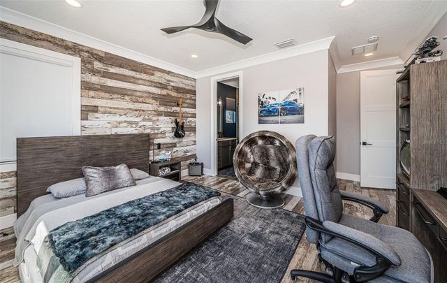 7822 CAUSEWAY BOULEVARD S, St Petersburg, FL 33707