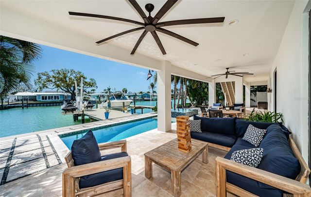 7822 CAUSEWAY BOULEVARD S, St Petersburg, FL 33707