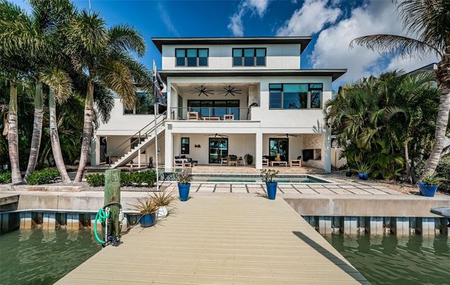 7822 CAUSEWAY BOULEVARD S, St Petersburg, FL 33707