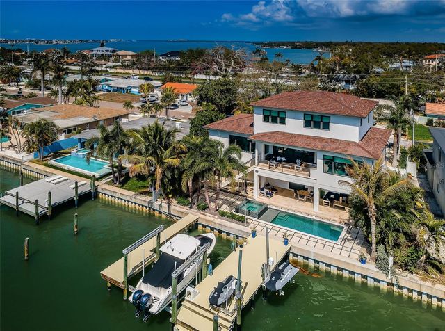 7822 CAUSEWAY BOULEVARD S, St Petersburg, FL 33707