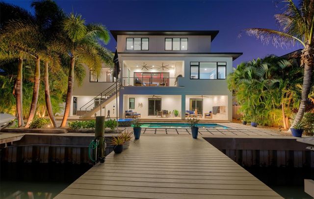 7822 CAUSEWAY BOULEVARD S, St Petersburg, FL 33707