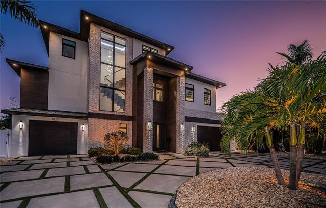 7822 CAUSEWAY BOULEVARD S, St Petersburg, FL 33707