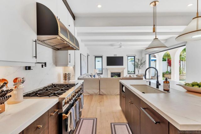 120 Carob Way, Coronado, CA 92118