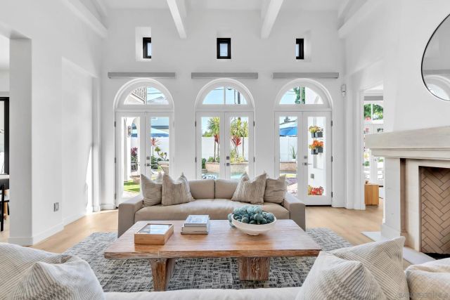 120 Carob Way, Coronado, CA 92118