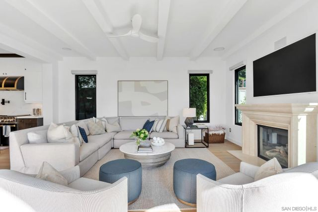 120 Carob Way, Coronado, CA 92118