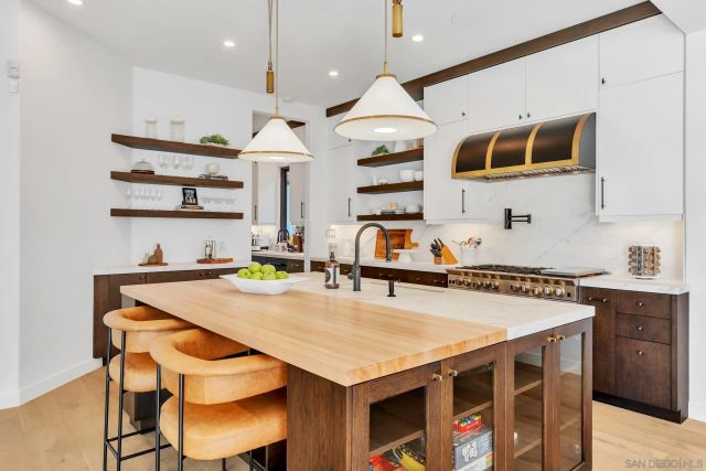 120 Carob Way, Coronado, CA 92118