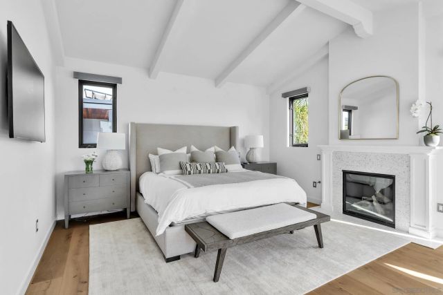 120 Carob Way, Coronado, CA 92118