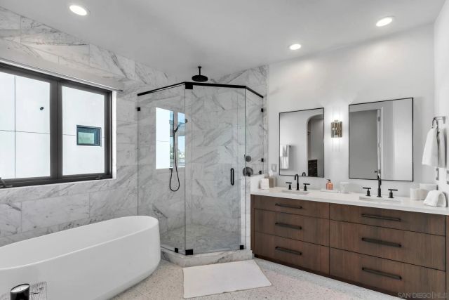 120 Carob Way, Coronado, CA 92118