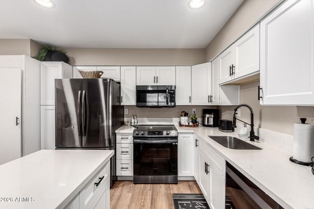 141 N DATE Street 63, Mesa, AZ 85201