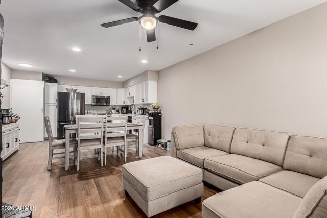 141 N DATE Street 63, Mesa, AZ 85201