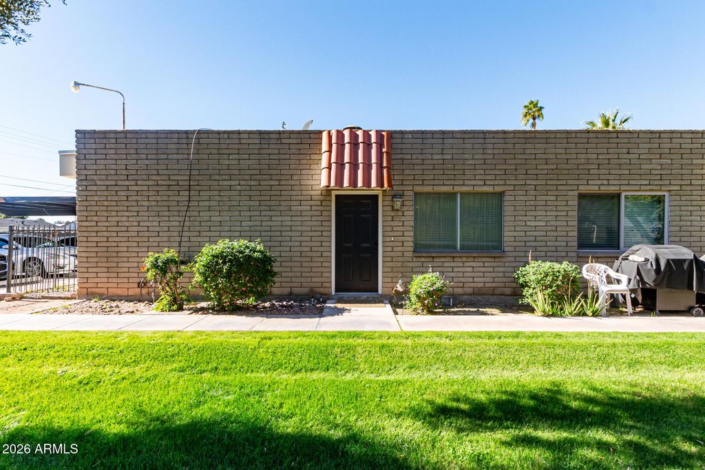141 N DATE Street 63, Mesa, AZ 85201