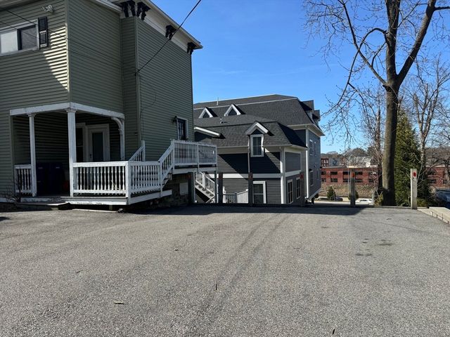 76 Chestnut Street 1, Newton, MA 02465