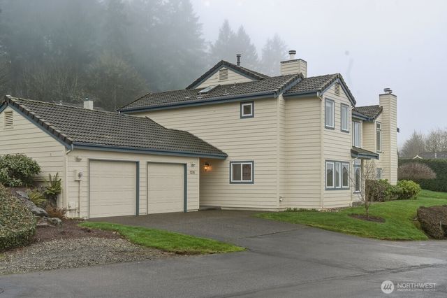 126 Cormorant Drive, Steilacoom, WA 98388