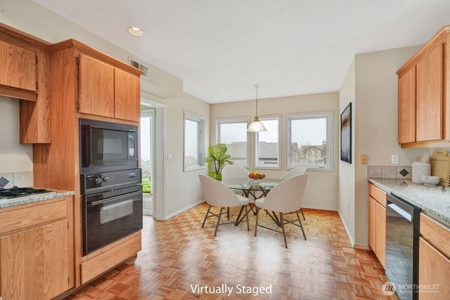 126 Cormorant Drive, Steilacoom, WA 98388