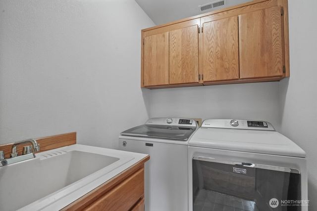 126 Cormorant Drive, Steilacoom, WA 98388