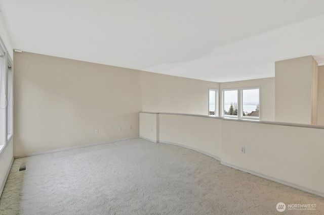 126 Cormorant Drive, Steilacoom, WA 98388