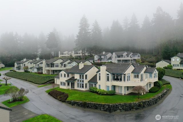 126 Cormorant Drive, Steilacoom, WA 98388