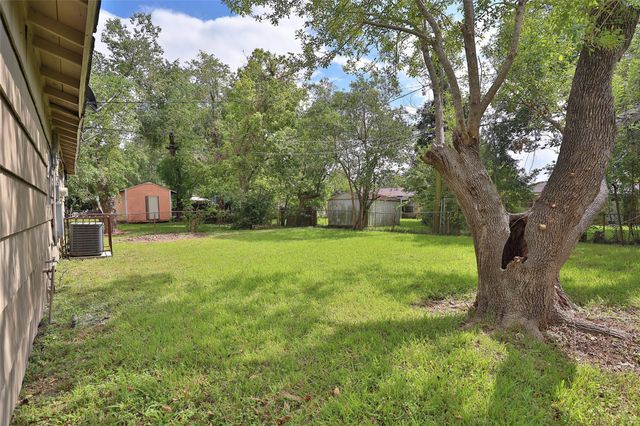 5418 Myrtlewood Street, Houston, TX 77033