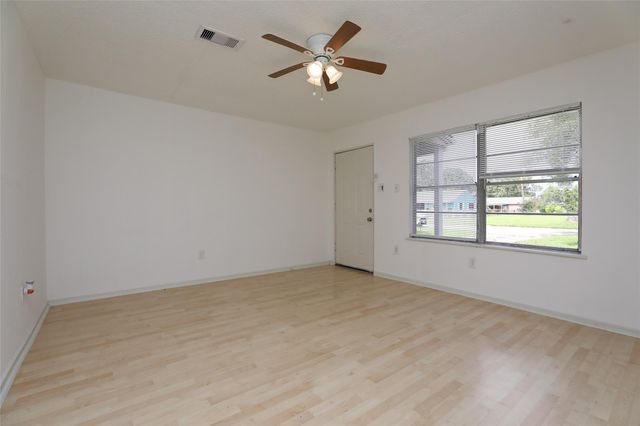 5418 Myrtlewood Street, Houston, TX 77033