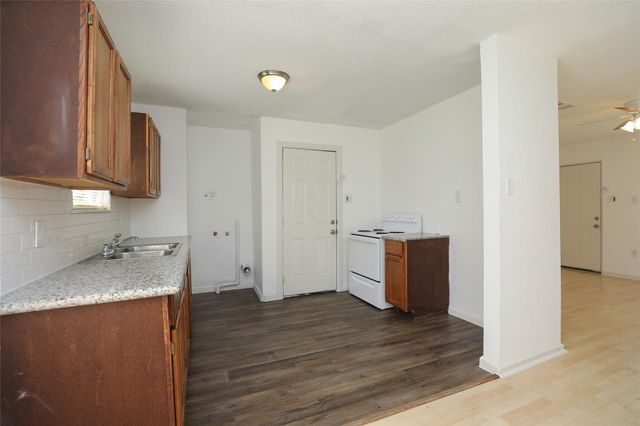 5418 Myrtlewood Street, Houston, TX 77033