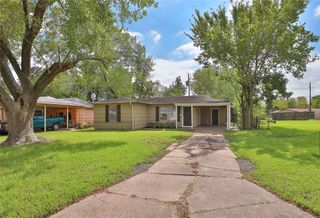 5418 Myrtlewood Street, Houston, TX 77033
