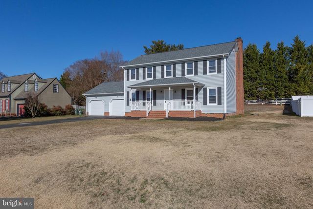 35 FOX RUN LN, Fredericksburg, VA 22405