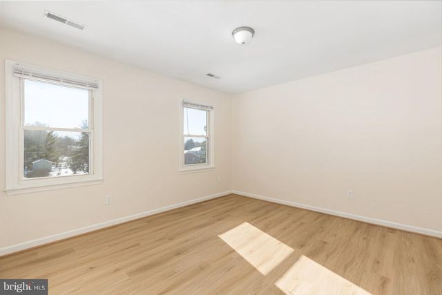 35 FOX RUN LN, Fredericksburg, VA 22405