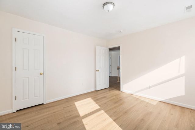 35 FOX RUN LN, Fredericksburg, VA 22405