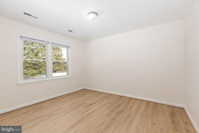 35 FOX RUN LN, Fredericksburg, VA 22405