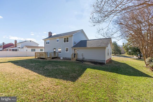 35 FOX RUN LN, Fredericksburg, VA 22405