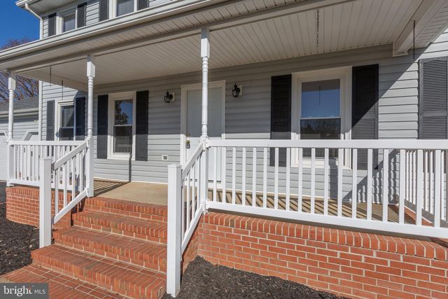 35 FOX RUN LN, Fredericksburg, VA 22405