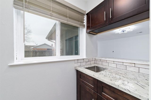 11435 Olivewood Drive, Houston, TX 77089