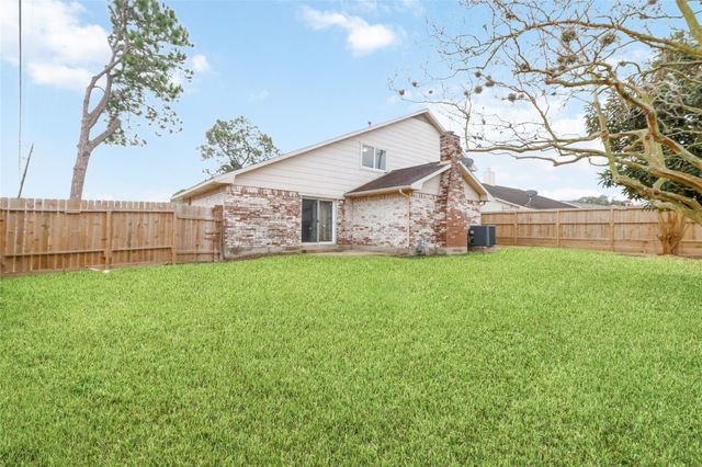 11435 Olivewood Drive, Houston, TX 77089