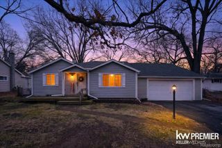 5658 Crescent Road, Waterford Charter Township, MI 48327