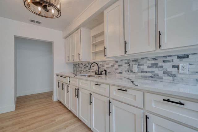 1809 S Green St., Longview, TX 75602