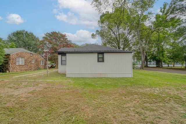 1809 S Green St., Longview, TX 75602