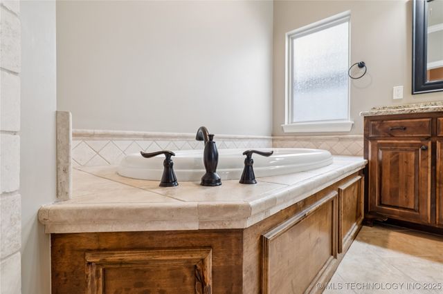 3726 S Fir Boulevard, Broken Arrow, OK 74011