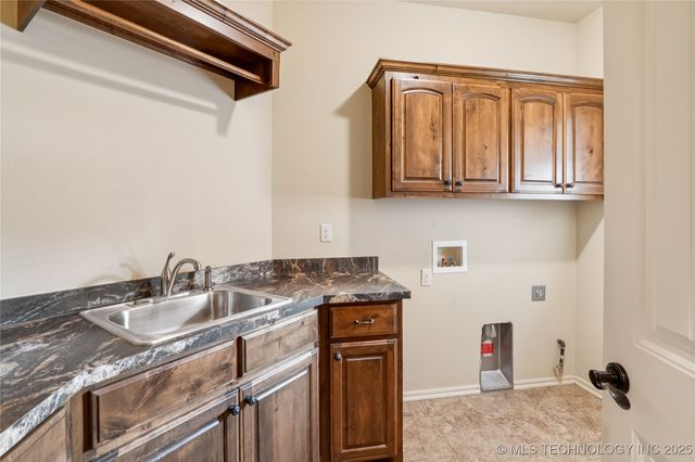 3726 S Fir Boulevard, Broken Arrow, OK 74011