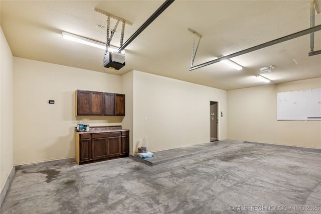 3726 S Fir Boulevard, Broken Arrow, OK 74011