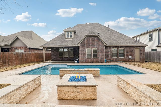 3726 S Fir Boulevard, Broken Arrow, OK 74011