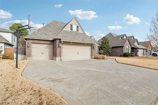 3726 S Fir Boulevard, Broken Arrow, OK 74011